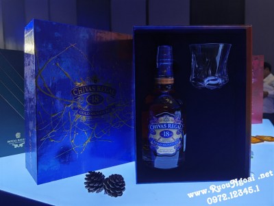 Rượu Chivas 18YO Gold - Hộp Quà 2021