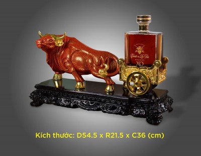 Kệ Trưng Bày Rượu Brandy XO - Trâu Đỏ